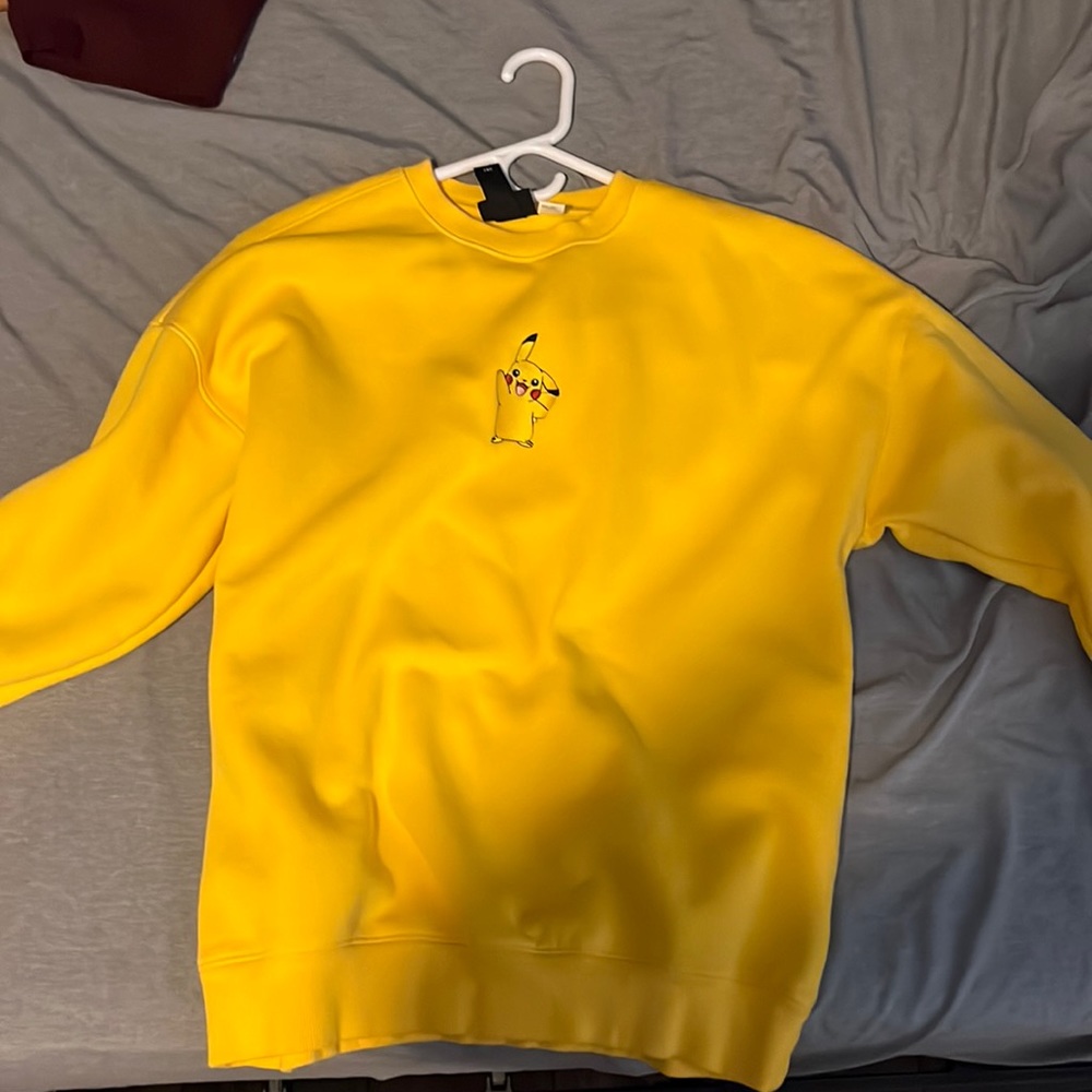 Limited edition pokémon sweater. H&M, mens medium ( fits like a large), yellow